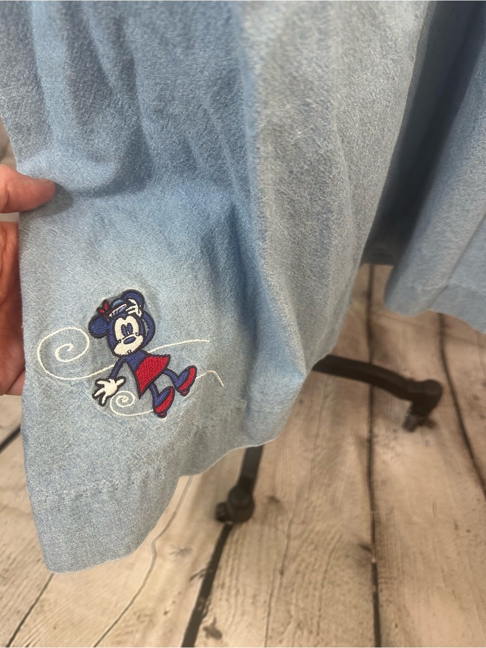Y2K Disney Store Mickey & Minnie Embroidered Denim Midi Dress Size Medium - Picture 6 of 9